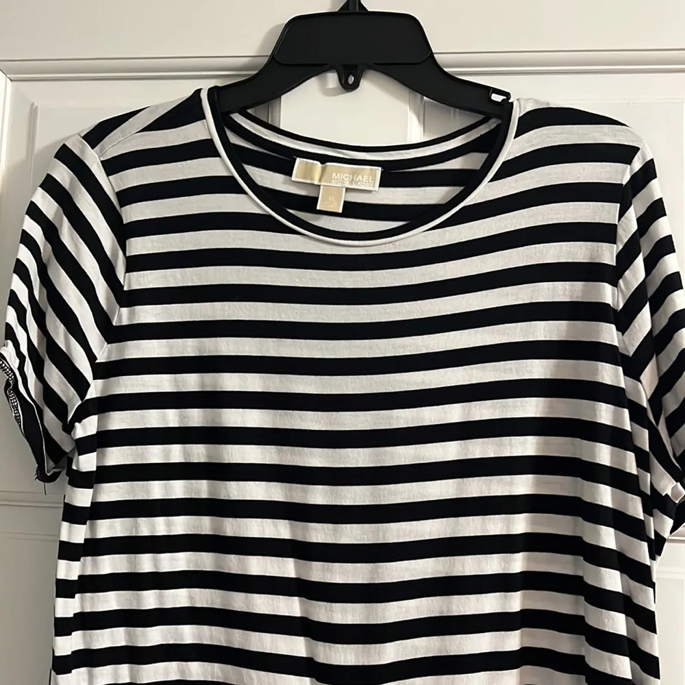 Michael Kors Top - Picture 2 of 4